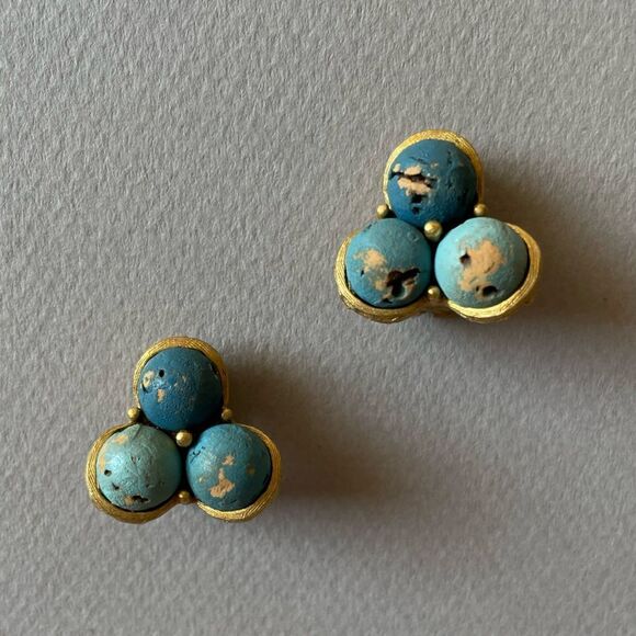 Gold and Blue Cluster Earrings M382 - Picture 1 of 3